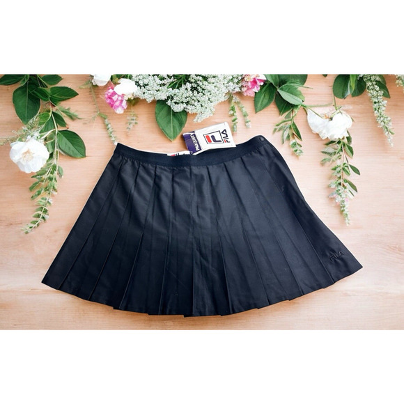 Fila Black Pleated Skirt Sz 8 Tennis Pickle Ball Athletic 14" Length New - Picture 1 of 5